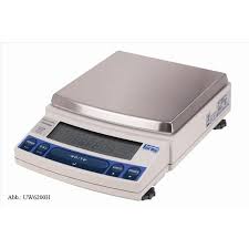 Cân điện tử UX-4200H Shimadzu.